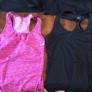 3 black workout tanks